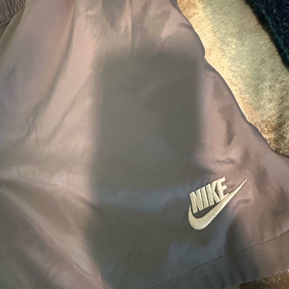 Nike Club Woven Flow Shorts - Picture 7 of 8